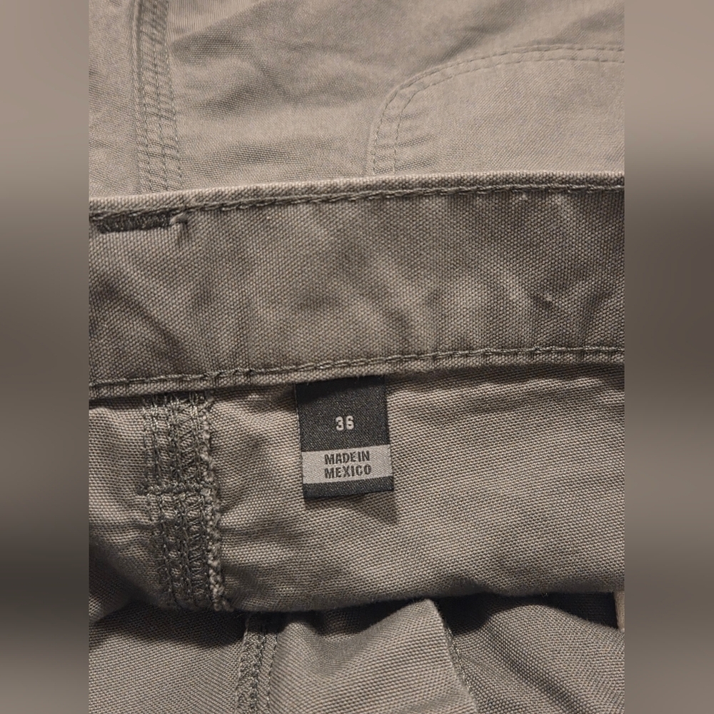 Carhartt Men's Gray Work Shorts - Picture 5 of 5